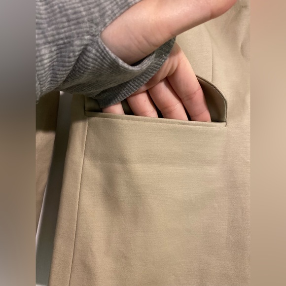 Liz Claiborne one button blazer - Picture 2 of 8